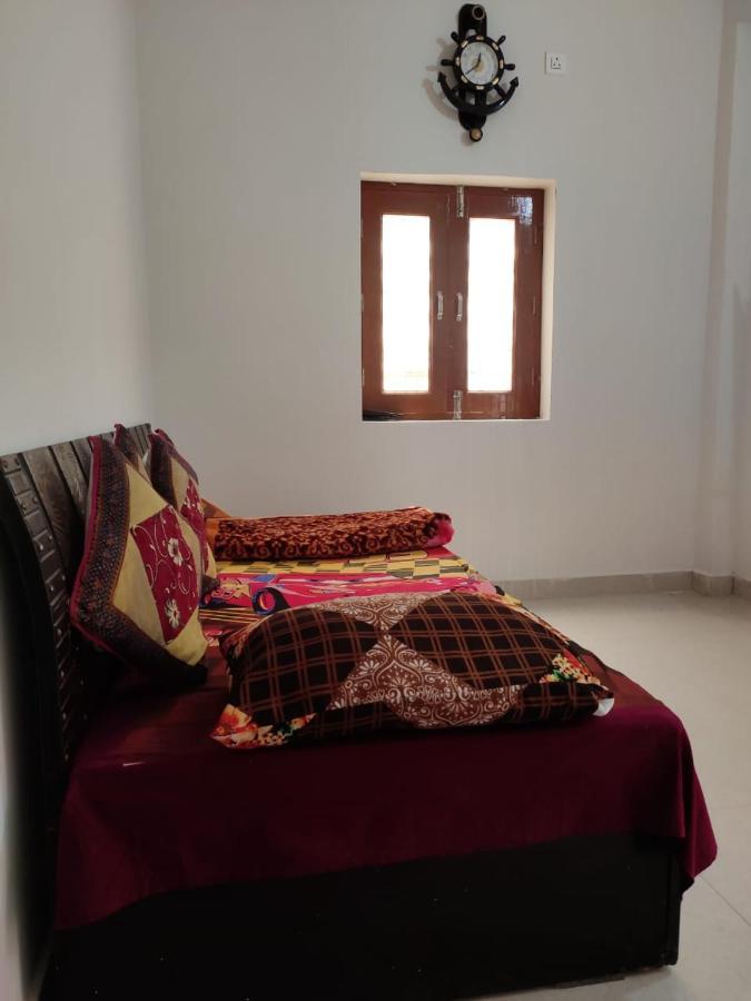 Nidhivan Homestay Vrindāvan Exterior foto